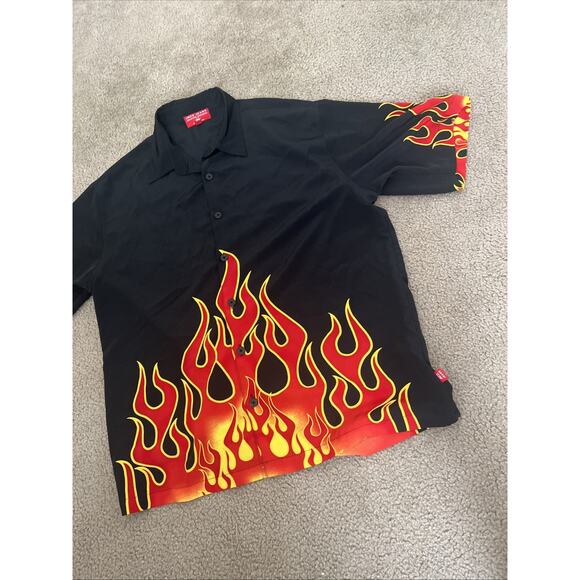 JNCO Jeans Shirt Mens XL Black Red Flame Graphic Short Sleeve Y2K Skate Retro - Picture 4 of 6